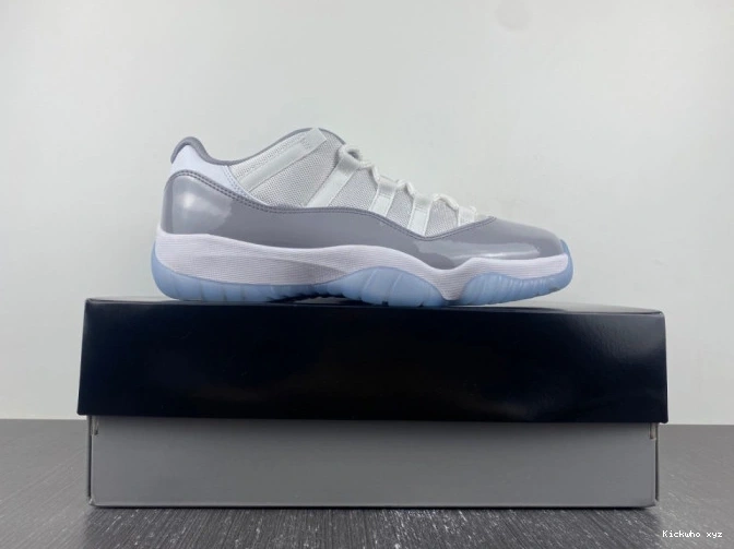 Cement 11 Low Jordan AV2187-140 Grey Air 0615